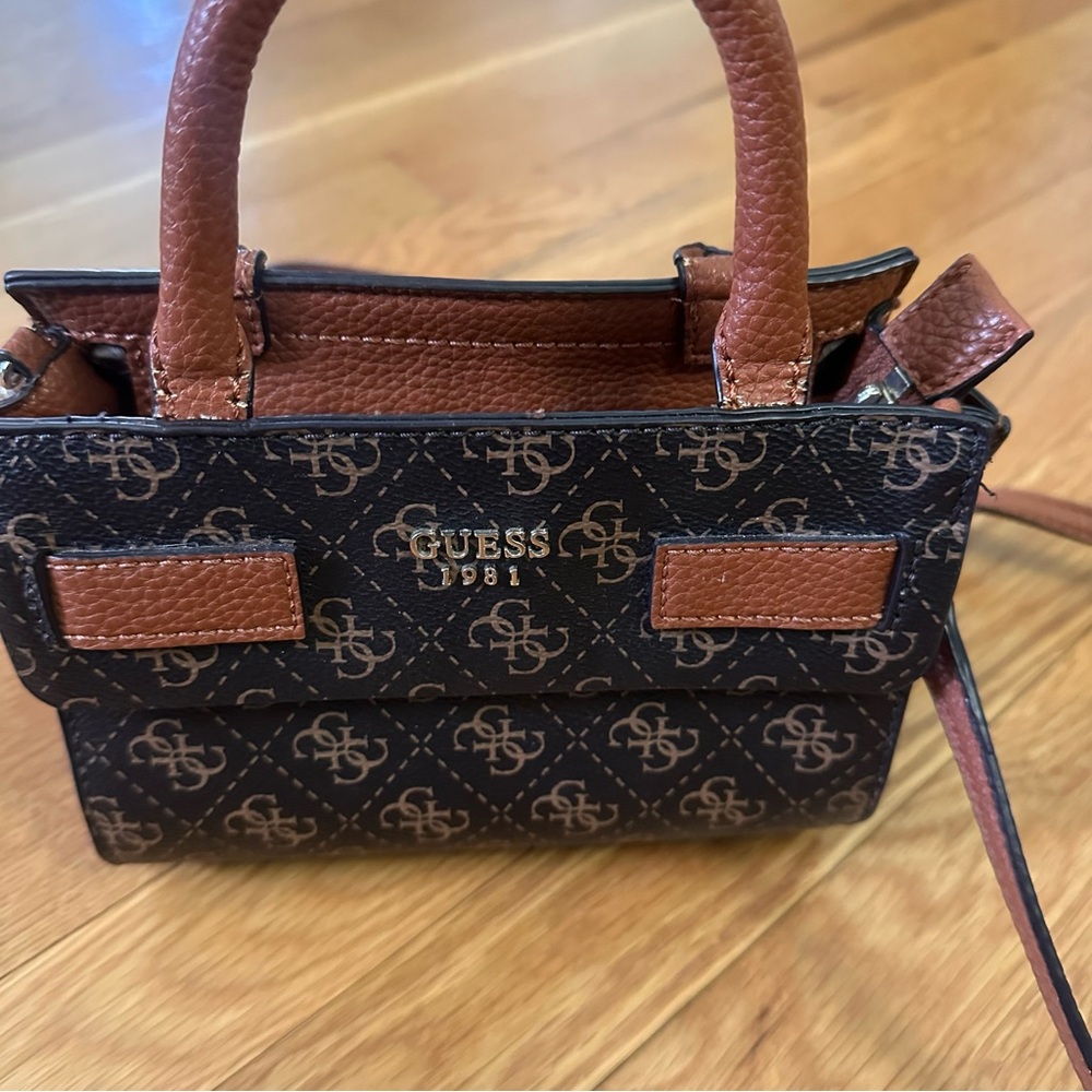 GUESS Black and Brown Women's Bag - Picture 5 of 8